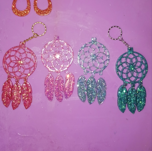 Custom Acrylic Dream Catcher Keychain - Picture 4 of 5